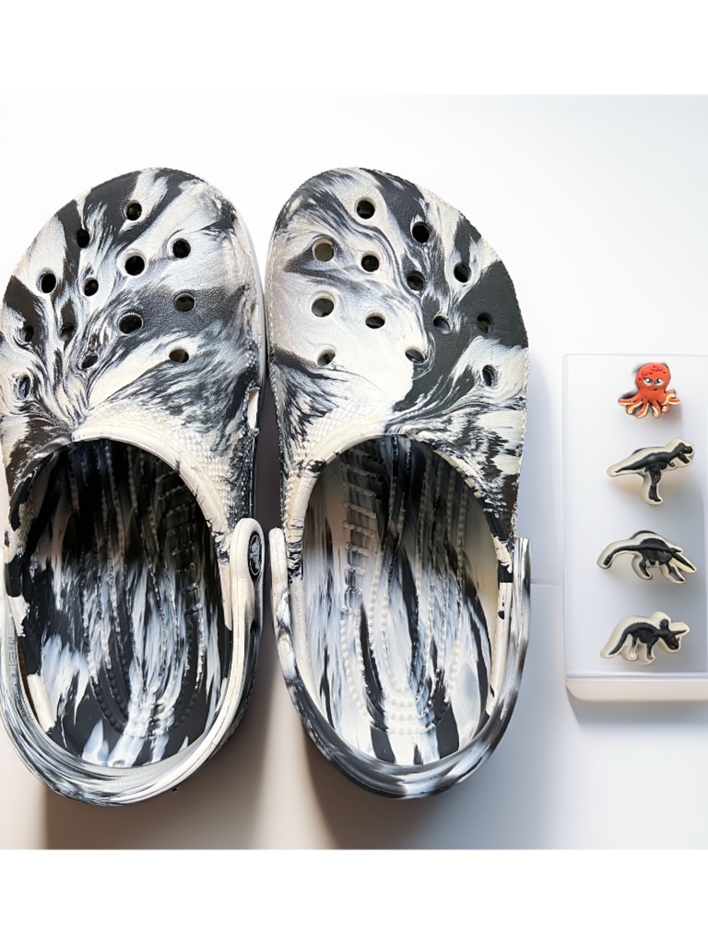 Kids Marbled Crocs J1 Black White Swirl + 4 Jibbitz Charms (3 Glow Dinos!)
